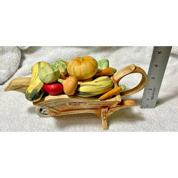 The Tea Pottery Vegetables Cart -Handmade & Painted in ENGLAND - Picture 11 of 11